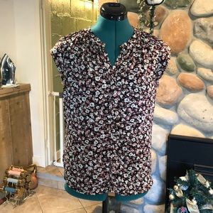 Ditsy floral blouse